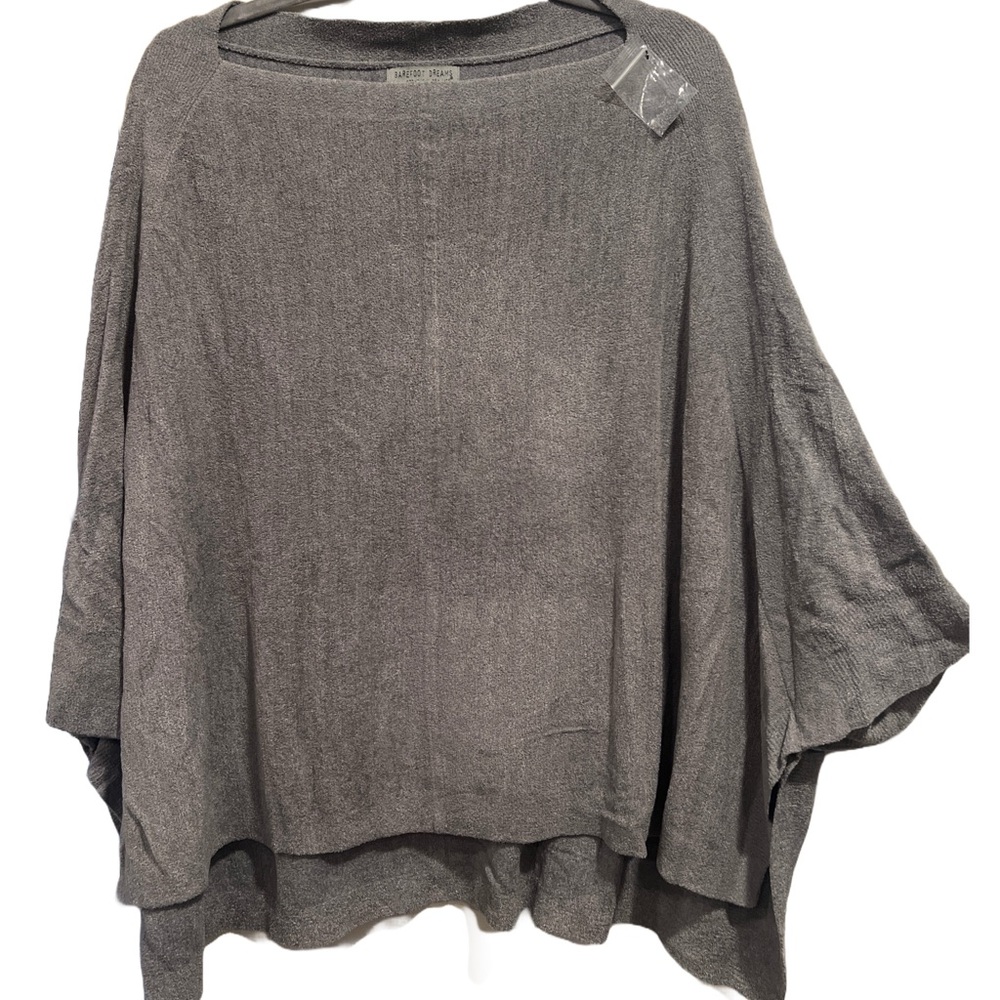 NWOT Barefoot Dreams Gray Shrug with Relaxed Fit